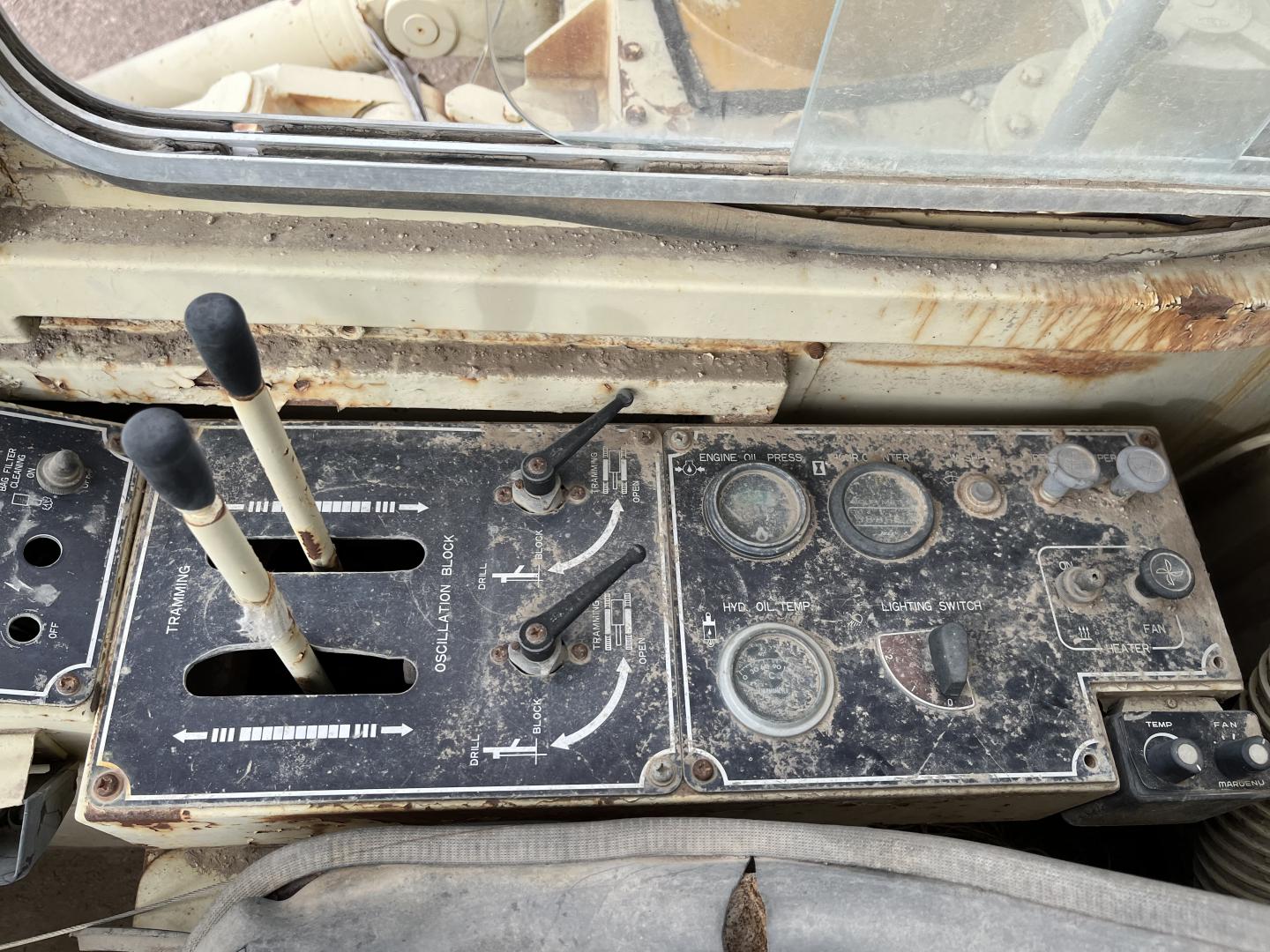 ./imagenes/INVOICE/2019/15766/HIDROTRACK INGERSOLL RAND LME500C (3).JPG